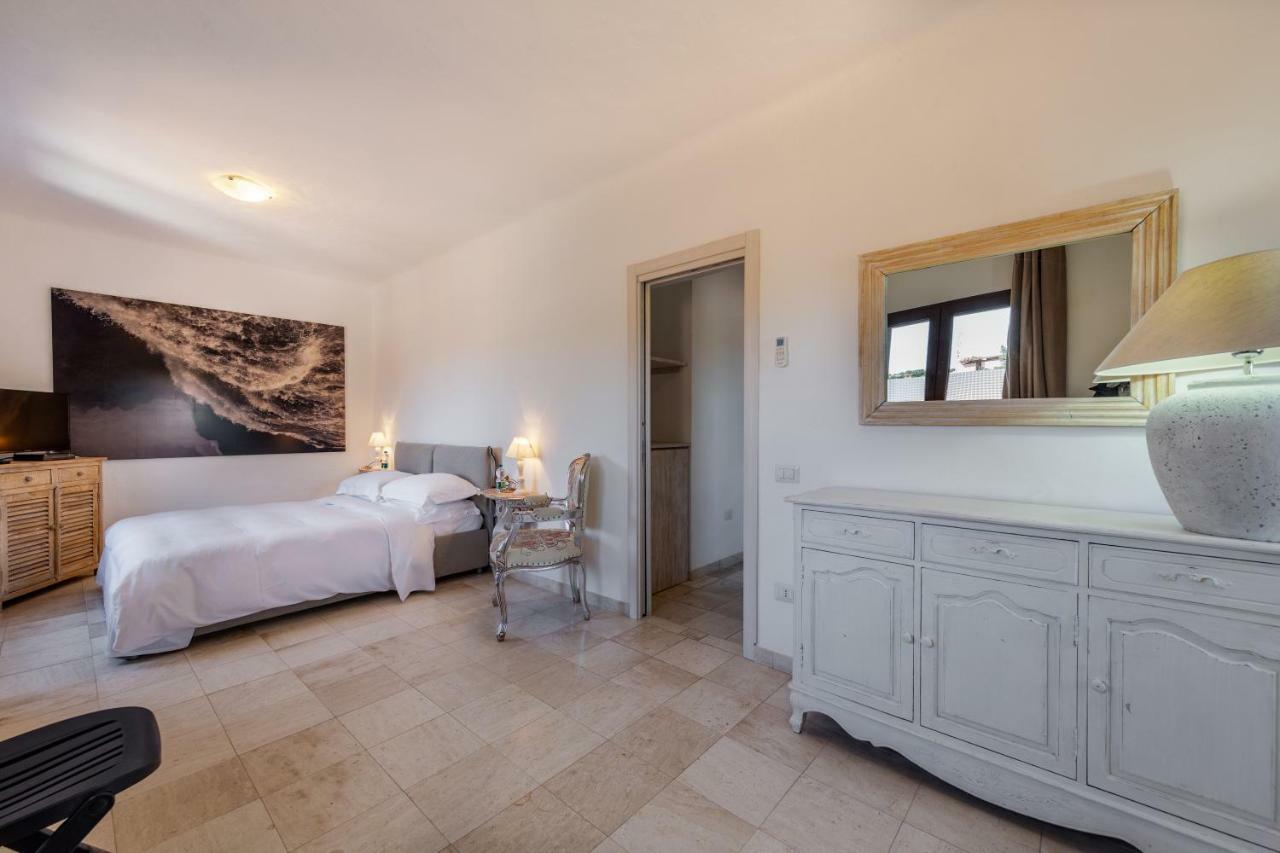 Locanda Tartarughino - Luxury Suites In Porto Rotondo Buitenkant foto